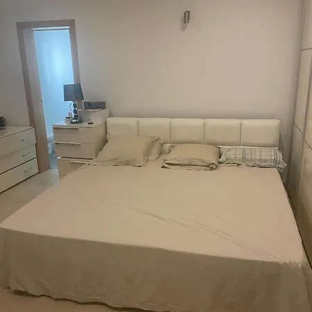 公寓 Penthouse With Sea View In Sliema, The